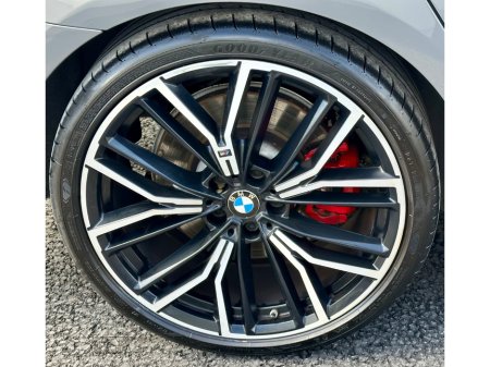 2022 BMW 5-Series - photo 26
