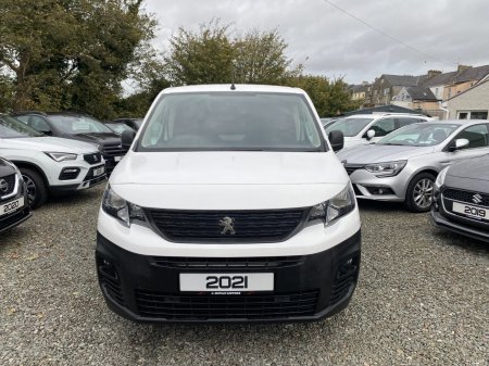 2021 Peugeot Partner - photo 26