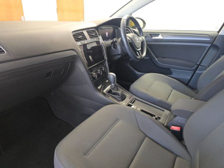 2018 Volkswagen Golf - photo 8