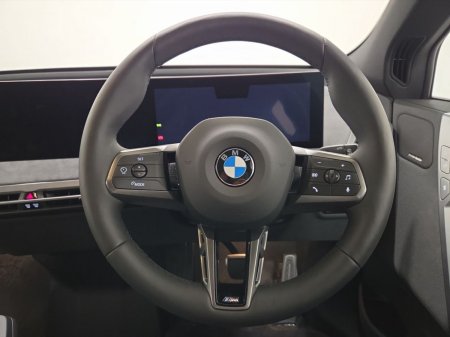 2026 BMW iX - photo 5