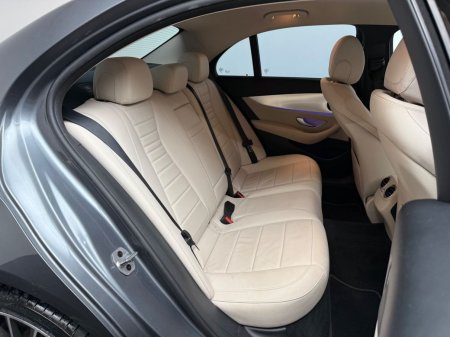 2019 Mercedes-Benz E-Class - photo 12