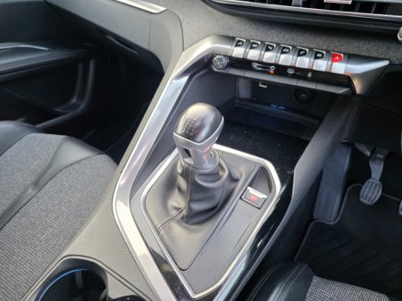 2019 Peugeot 5008 - photo 15