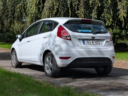 2016 Ford Fiesta - photo 4