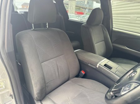 2018 Toyota Estima - photo 7