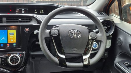 2017 Toyota Aqua - photo 15