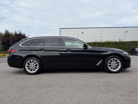 2023 BMW 5-Series - photo 6