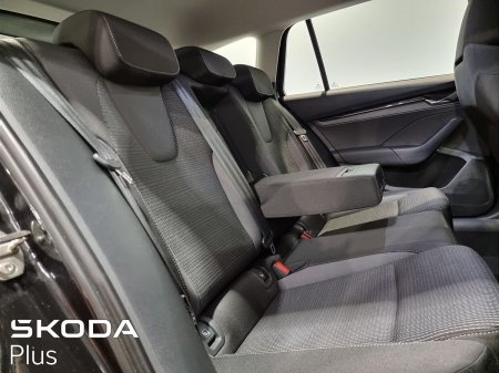 2023 Skoda Octavia - photo 28