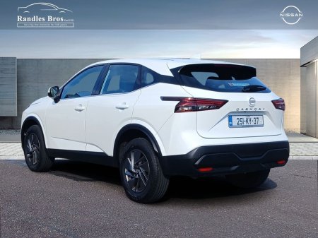 2025 Nissan Qashqai - photo 2