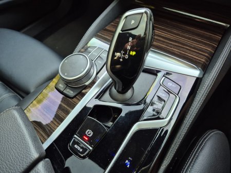 2022 BMW 5-Series - photo 16