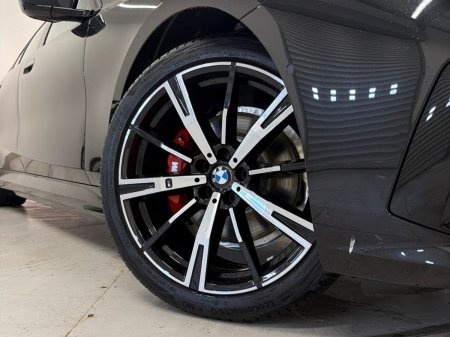 2026 BMW 5-Series - photo 13