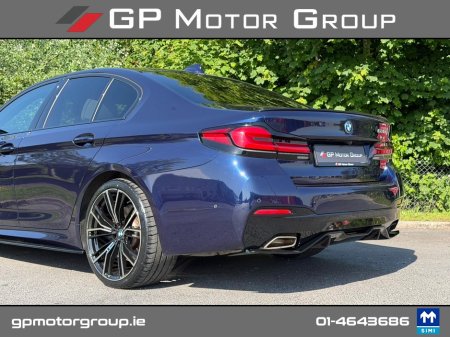 2022 BMW 5-Series - photo 10