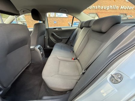 2016 Volkswagen Jetta - photo 15