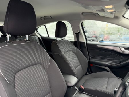 2019 Ford Focus - photo 18