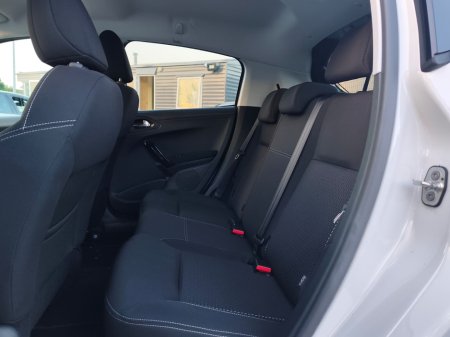 2017 Peugeot 208 - photo 17