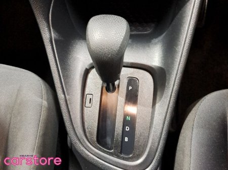 2021 Toyota Yaris - photo 16