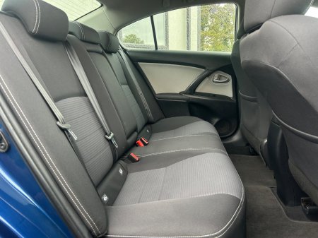 2017 Toyota Avensis - photo 17