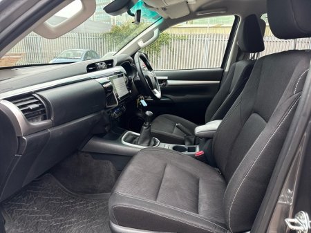 2023 Toyota Hilux - photo 6