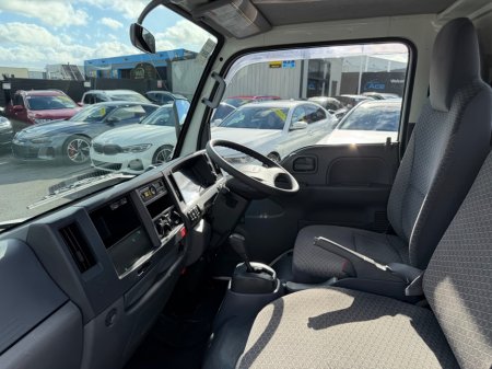 2019 Isuzu NPR - photo 33