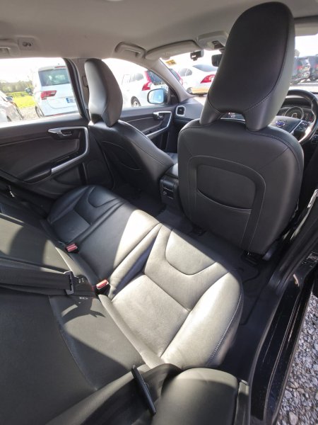 2018 Volvo V60 - photo 20