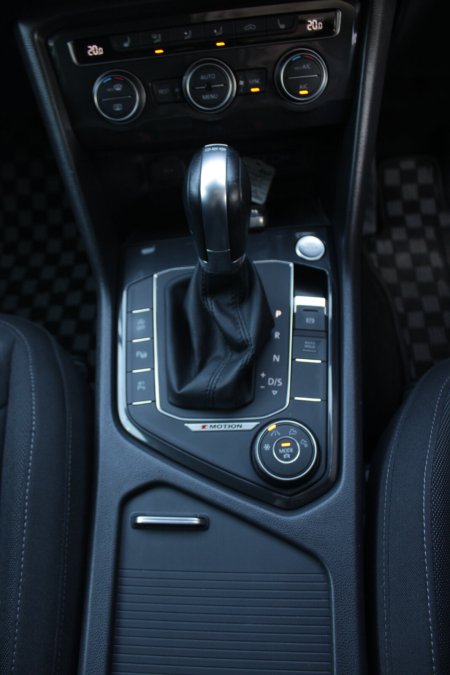 2020 Volkswagen Tiguan - photo 14