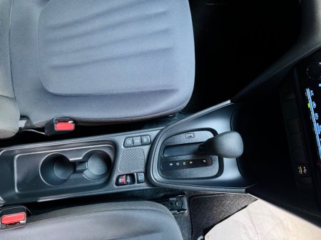 2022 Toyota Yaris Cross - photo 8