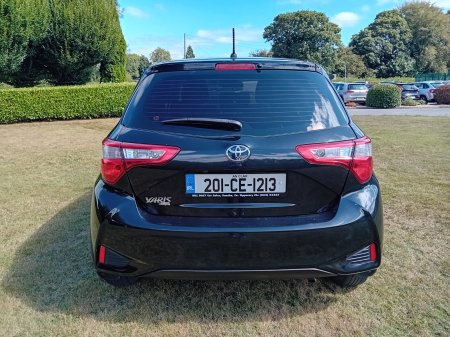 2020 Toyota Yaris - photo 8