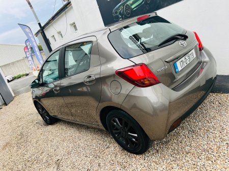 2017 Toyota Yaris - photo 3