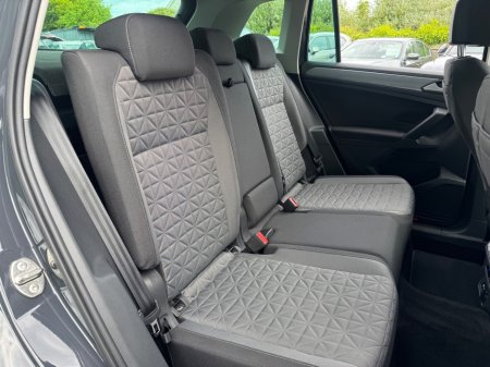 2022 Volkswagen Tiguan - photo 17