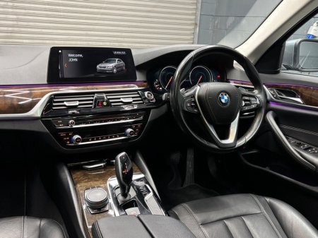 2018 BMW 5-Series - photo 10