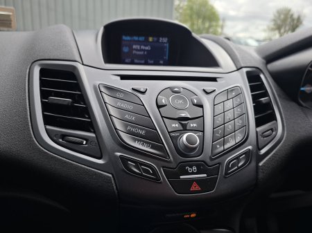 2016 Ford Fiesta - photo 16
