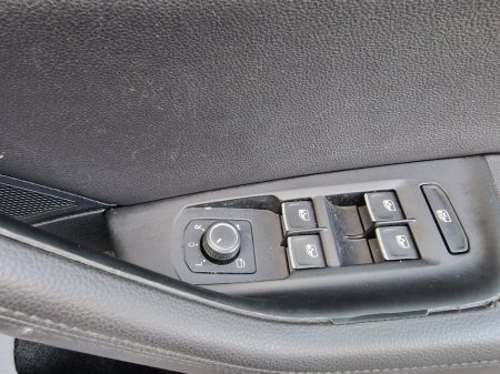 2017 Volkswagen Passat - photo 22