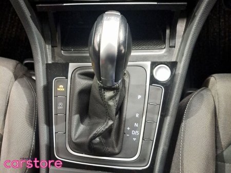 2019 Volkswagen Golf - photo 16