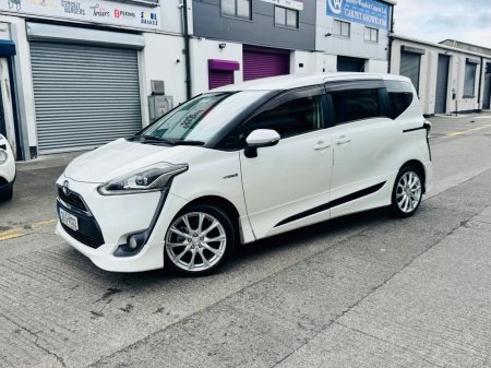 2016 Toyota Sienta - photo 21
