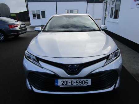 2020 Toyota Camry - photo 2
