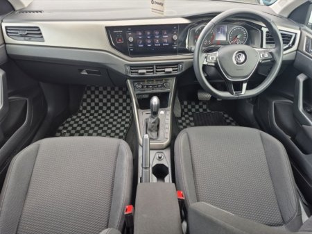 2020 Volkswagen Polo - photo 2