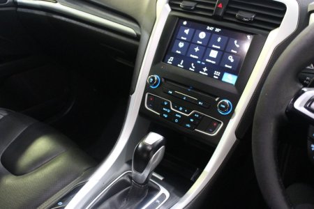 2017 Ford Mondeo - photo 28