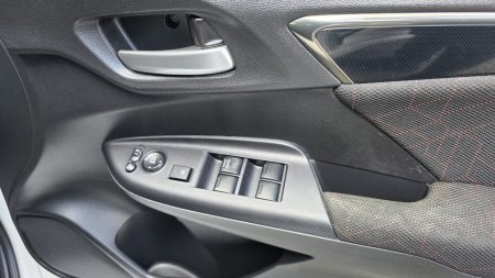2015 Honda Fit - photo 10