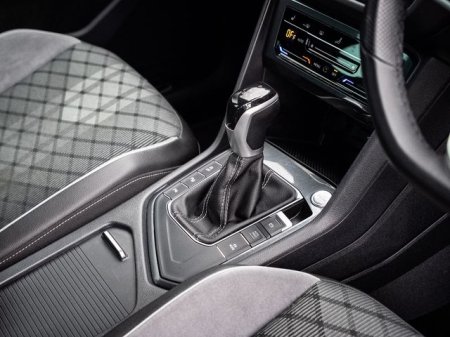 2023 Volkswagen Tiguan - photo 8