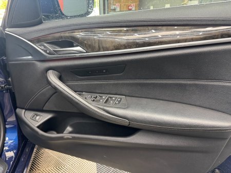 2017 BMW 5-Series - photo 17