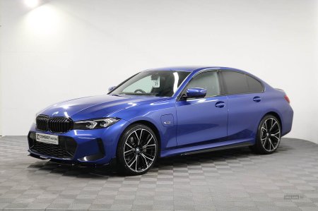 2023 BMW 3-Series - photo 4