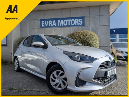 2021 Toyota Yaris X HYBRID AUTOMATIC 1.5 PETROL //REVERSE CAMERA//KEYLESS ENTRY//ADAPTIVE CRUISE CONTROL//