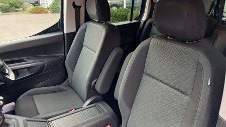 2021 Peugeot Rifter - photo 5