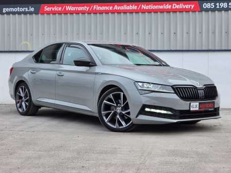 2022 Skoda Superb - photo 2
