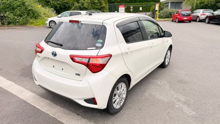 2019 Toyota Vitz - photo 3