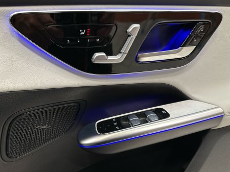 2025 Mercedes-Benz GLC - photo 17