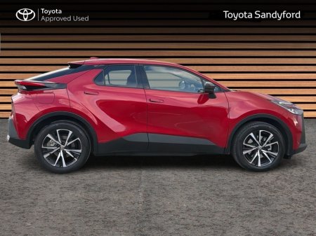 2025 Toyota C-HR - photo 3