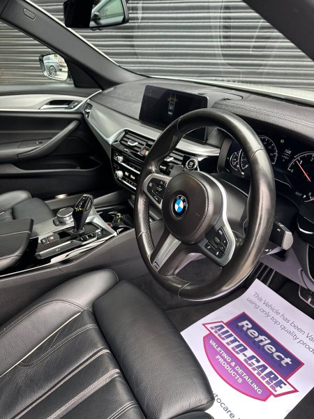 2017 BMW 5-Series - photo 24