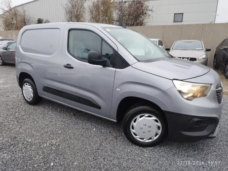 2020 Vauxhall Combo - photo 2