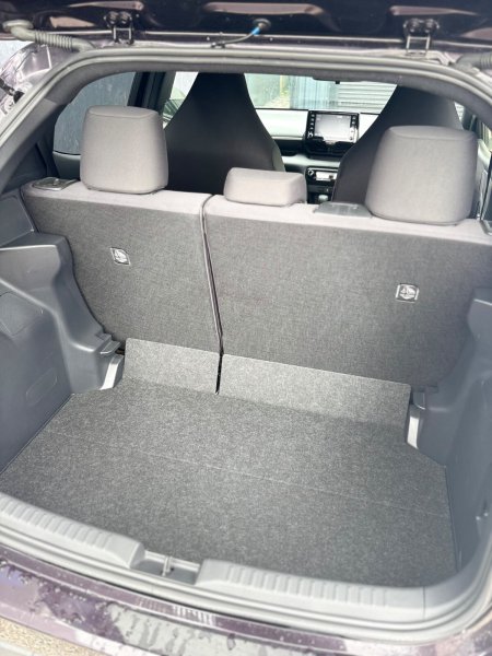 2020 Toyota Yaris - photo 17