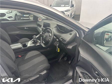 2021 Peugeot 3008 - photo 2